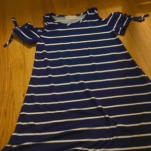 Very cute striped girls dress